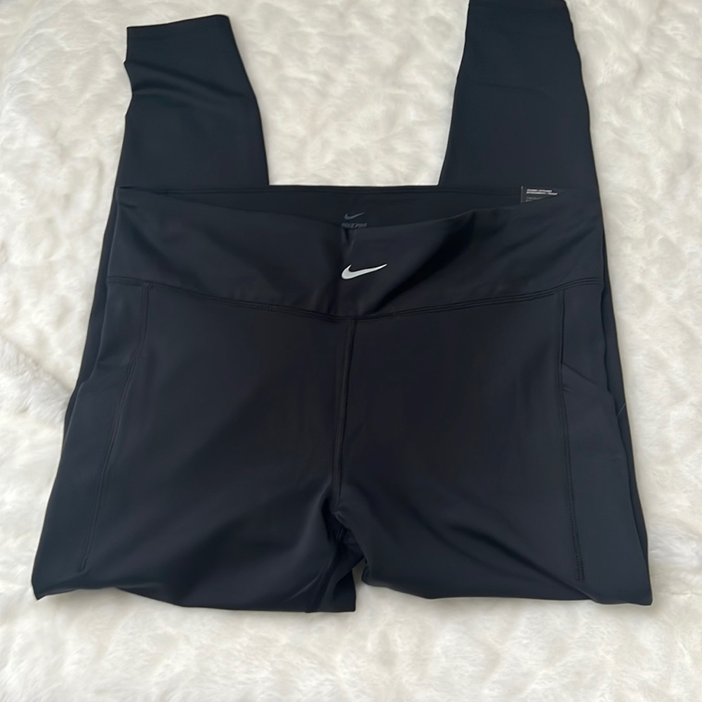 Nike Pro Luxe leggings
